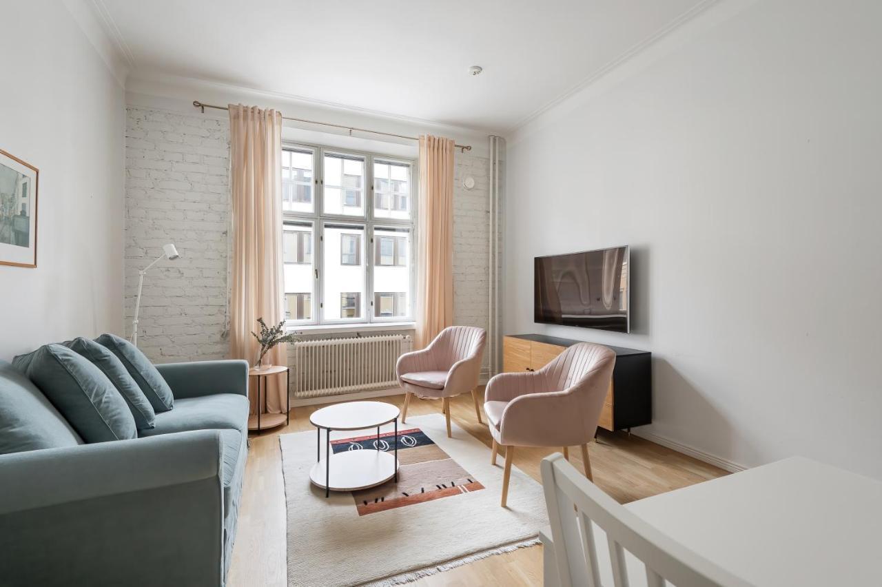 Wehost Fabulous 2Br In Prestigious Punavuori @Iso Roobertinkatu 26 Helsinki Exterior foto