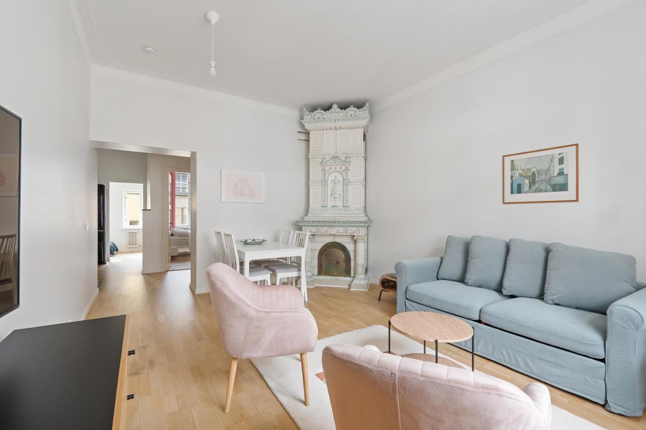 Wehost Fabulous 2Br In Prestigious Punavuori @Iso Roobertinkatu 26 Helsinki Exterior foto